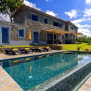 Flora - Nature & Tranquility - Heated Pool Optional , Jardim do Mar Portugal